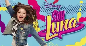 Karol Sevilla como Luna Valente no pôster oficial da série Sou Luna, do Disney Channel